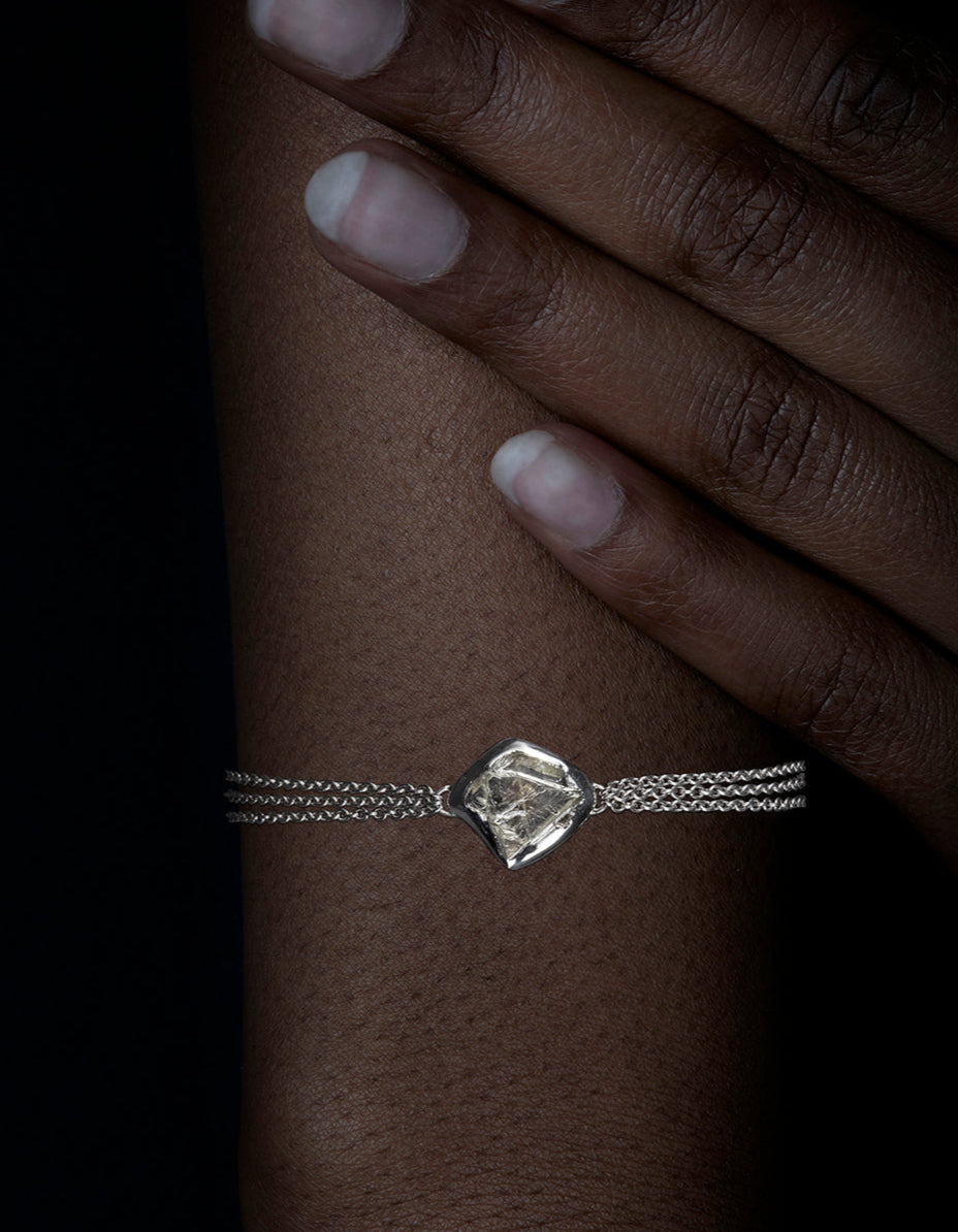 3.43 ct. - Unique Raw Diamond in White Gold