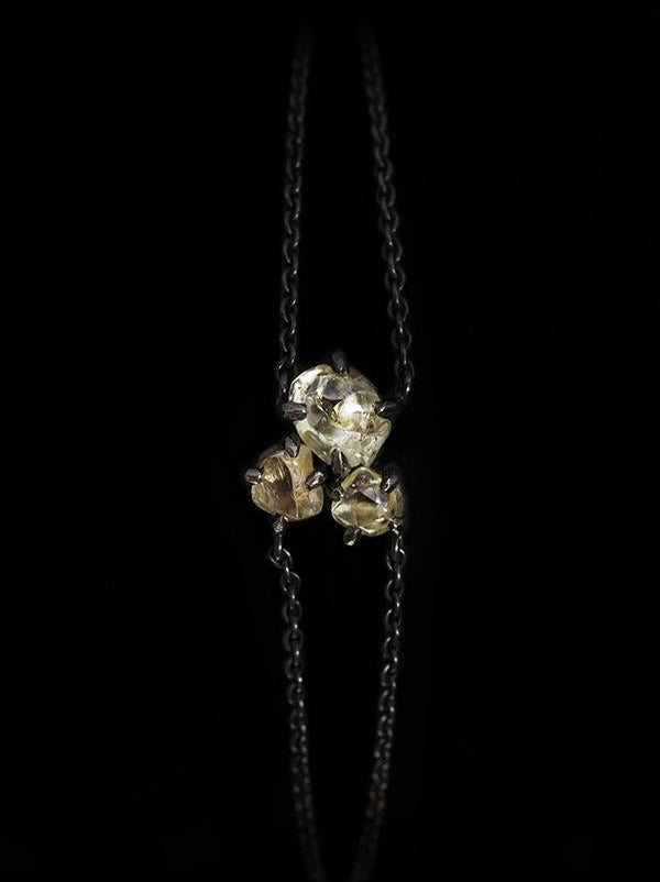 1.90 ct. - Naturlig Rå Diamanter i 18 kt. Hvidguldsarmbånd i Sort Rhodium