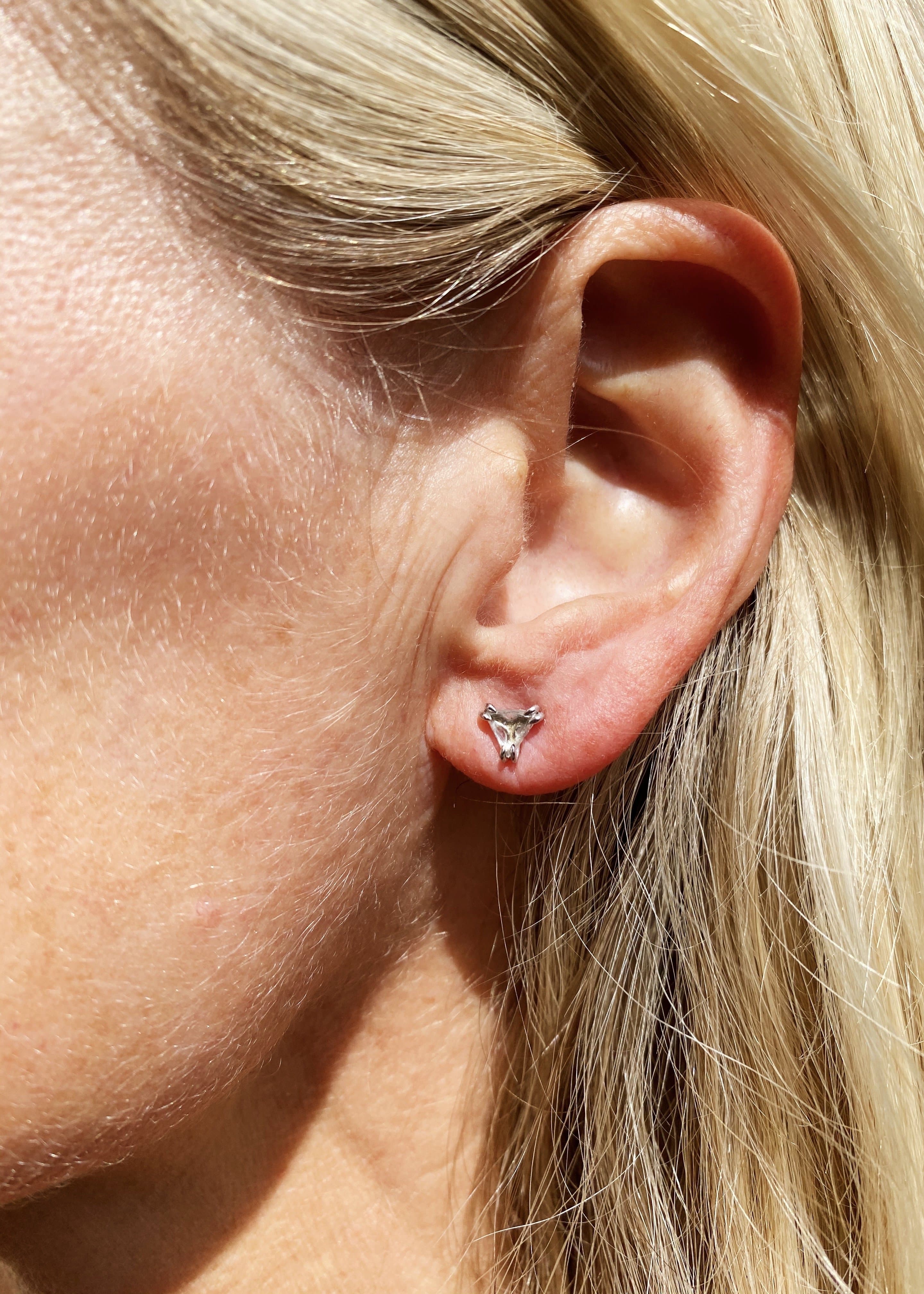 0.71 ct. - Danish White Triangle Diamond Earrings