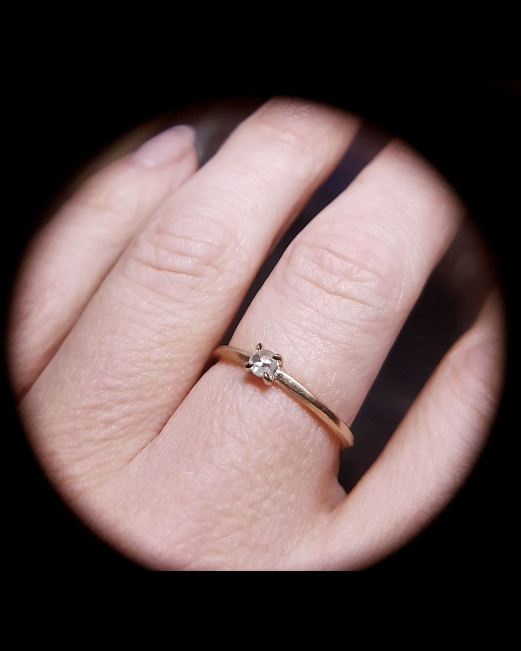 0.22 ct. - Uncut Diamond from Eternity in Timeless Gold Ring