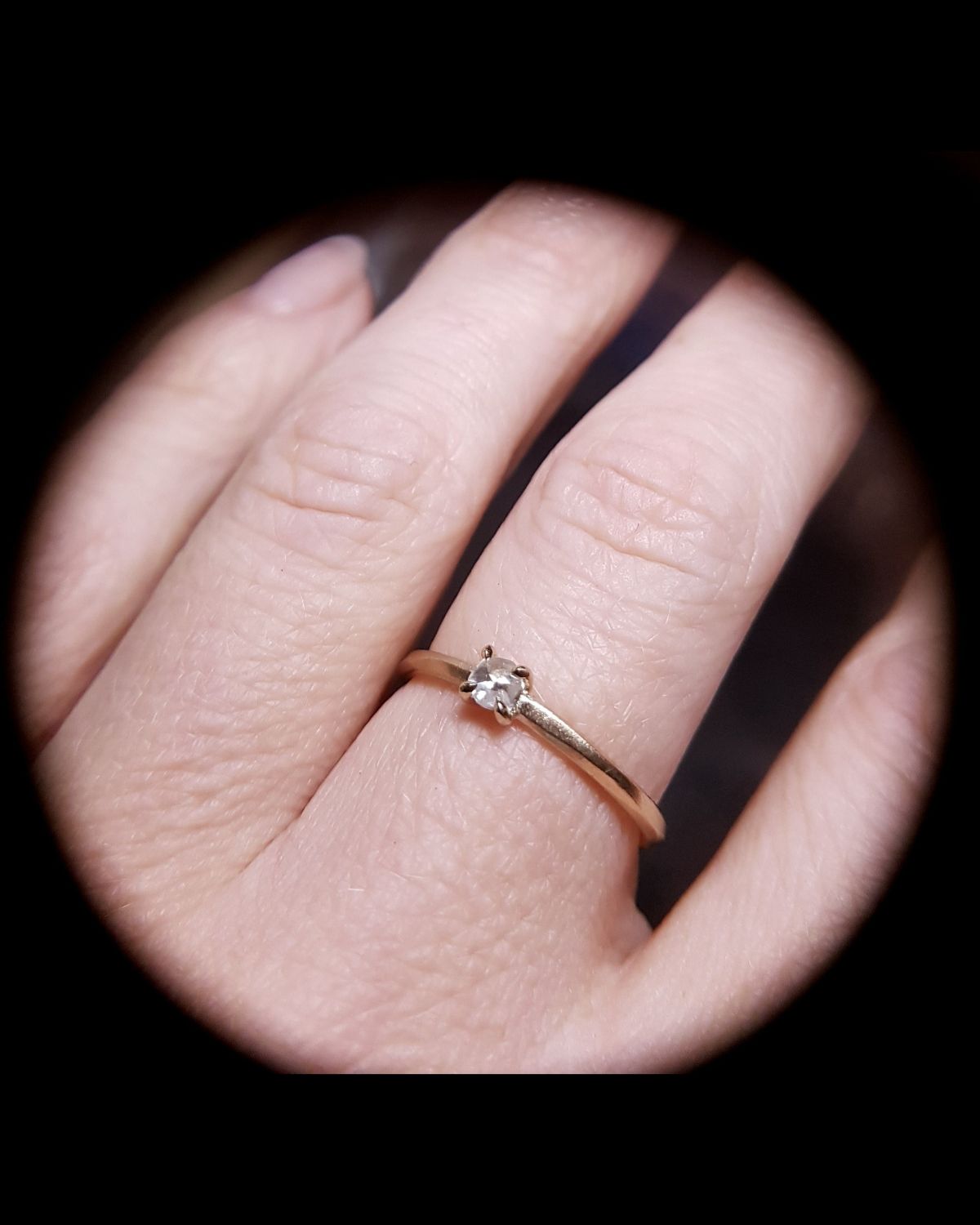 0.22 ct. - Uncut Diamond from Eternity in Timeless Gold Ring