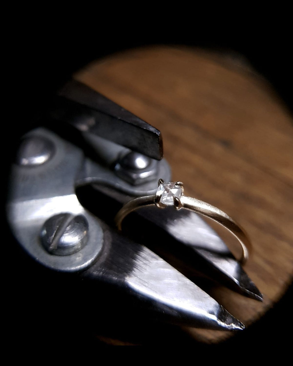 0.22 ct. - Uncut Diamond from Eternity in Timeless Gold Ring