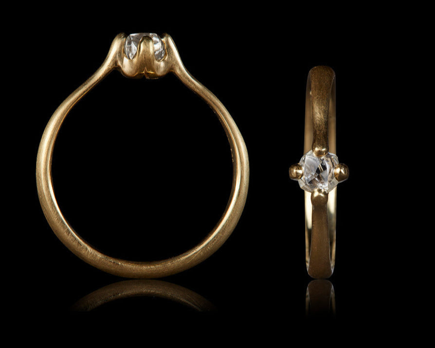 0.44 ct. - Naturlig Lysende Rå Diamant Guldring