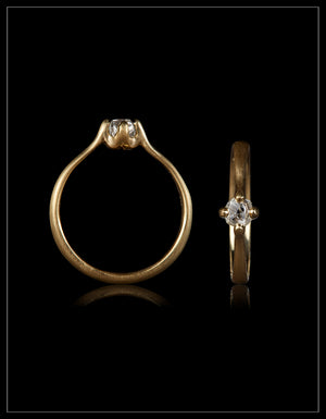 Natural Shiny Raw Diamond Gold Ring – 0.44 ct.