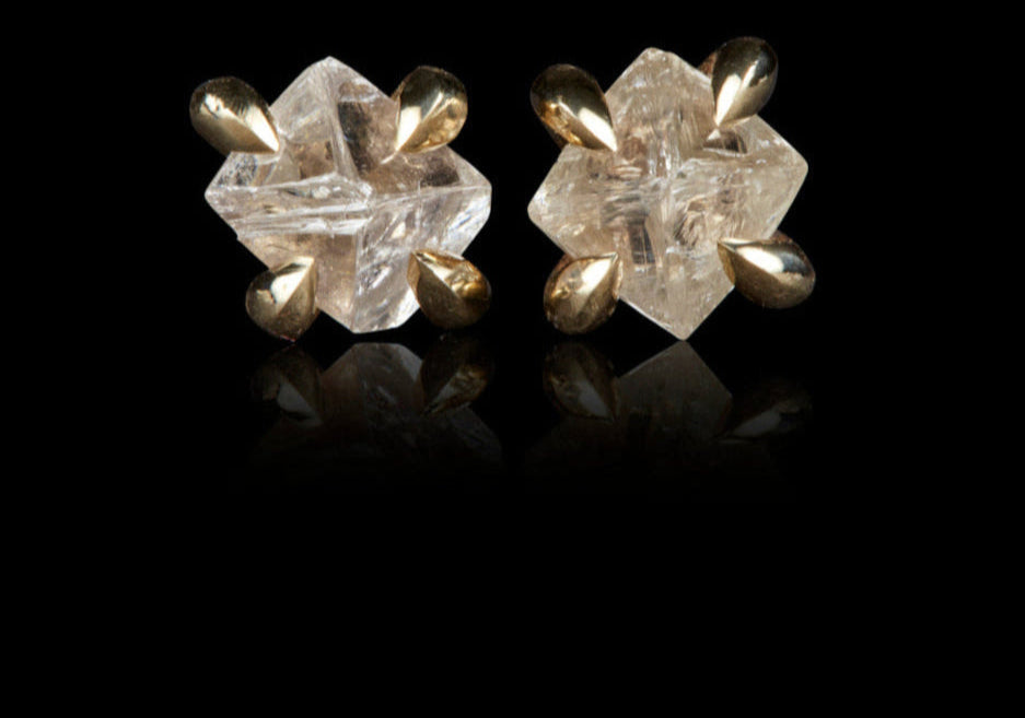 Diamonds with Personality in Gold Earrings – 0.65 ct.