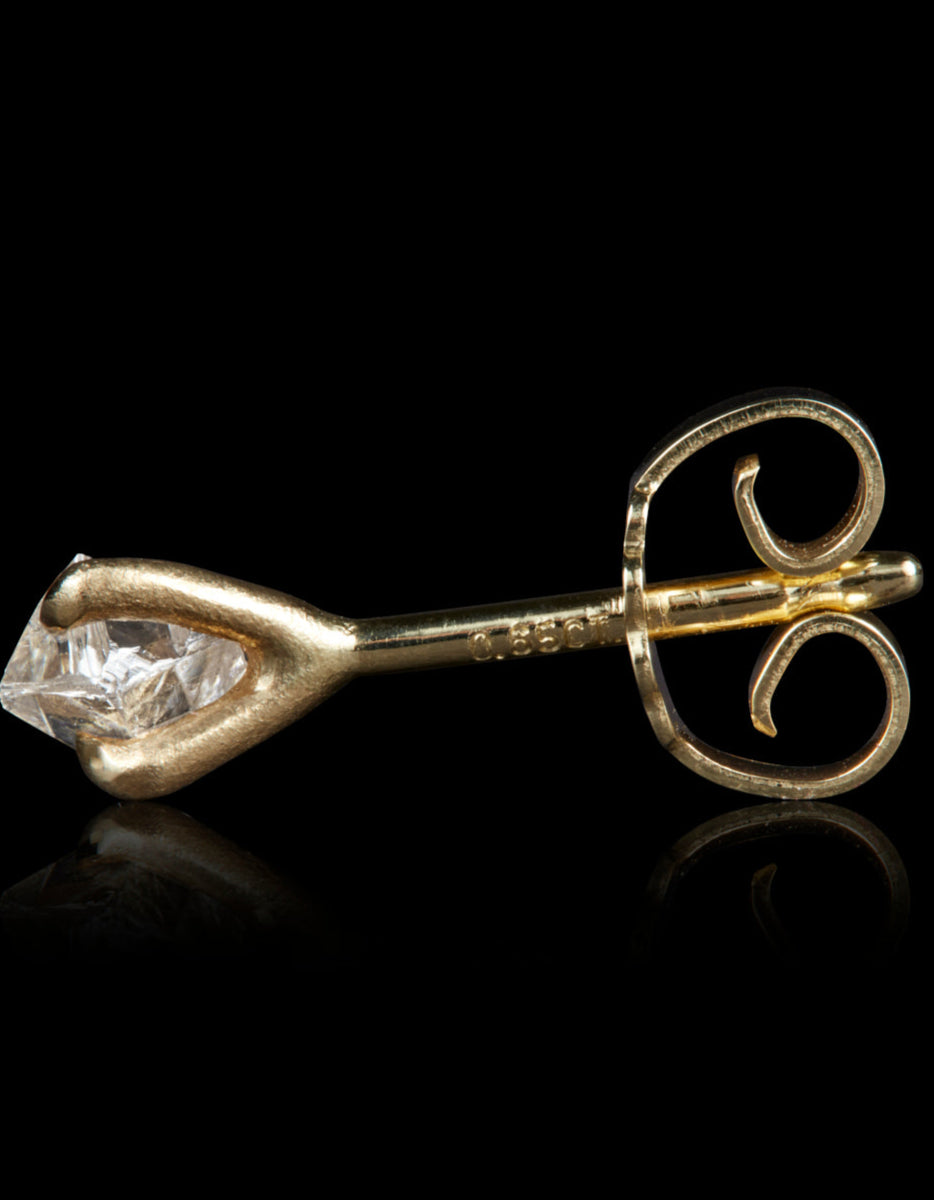 Diamonds with Personality in Gold Earrings – 0.65 ct.