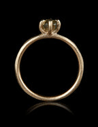 0.78 ct. – Champagne Rå Diamant Solitaire i Håndlavet Guldring