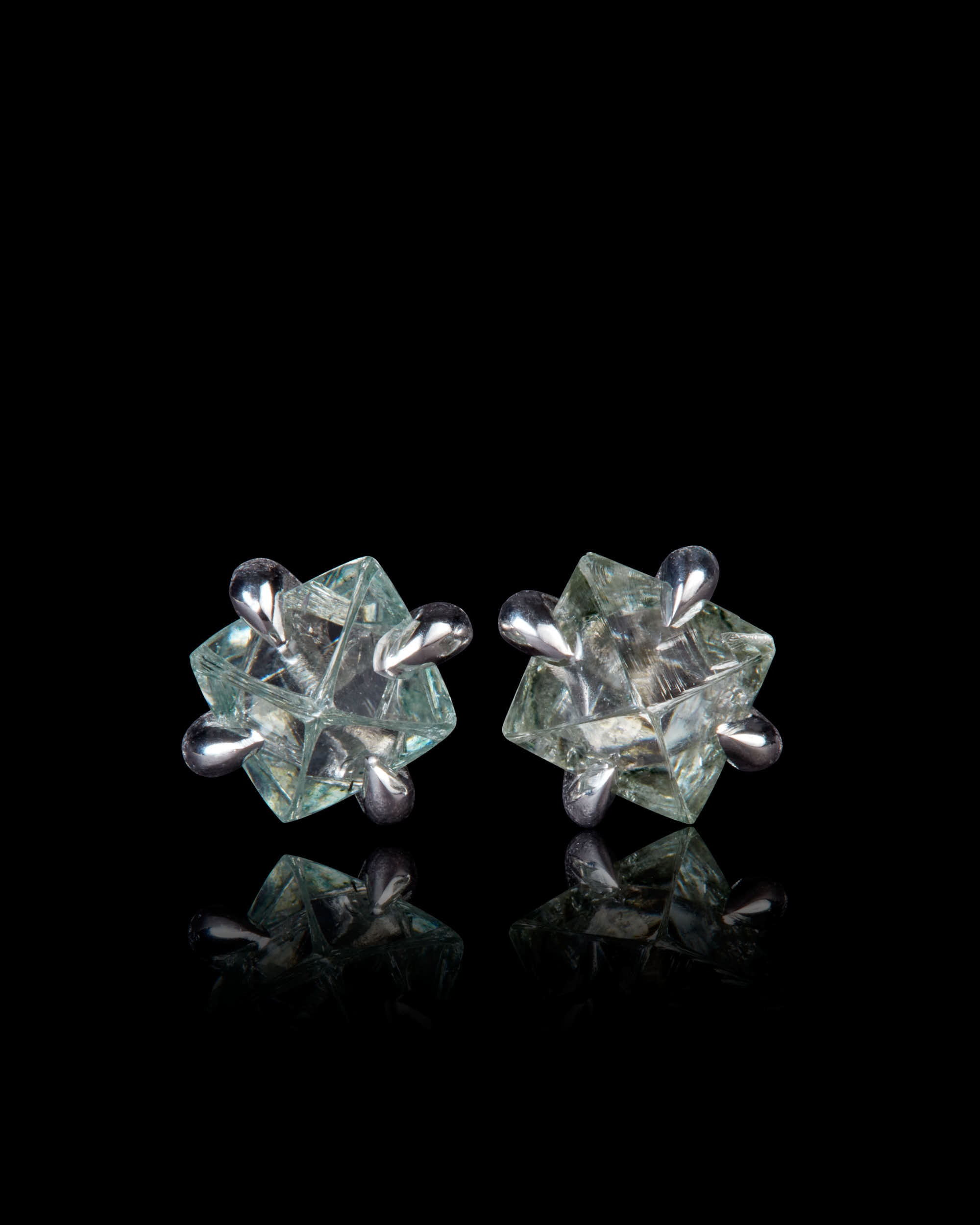 0.87 ct. - Green Raw Octahedron Diamond Earrings