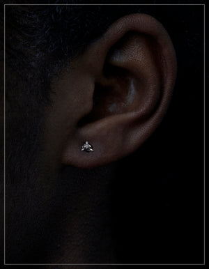 Black Shiny Rocks in White Gold Earrings – 0.97 ct.