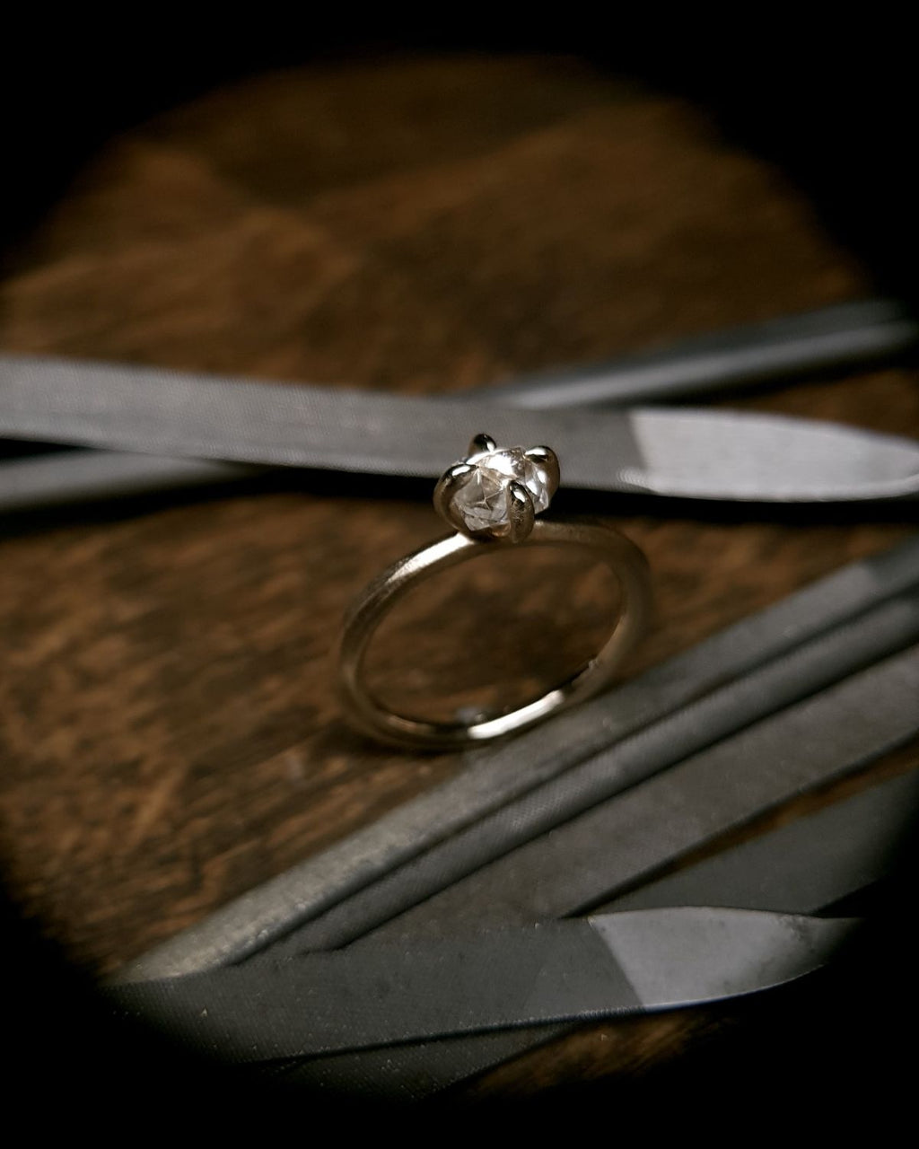 1.01 ct. - Raw Diamond in Timeless Gold Ring