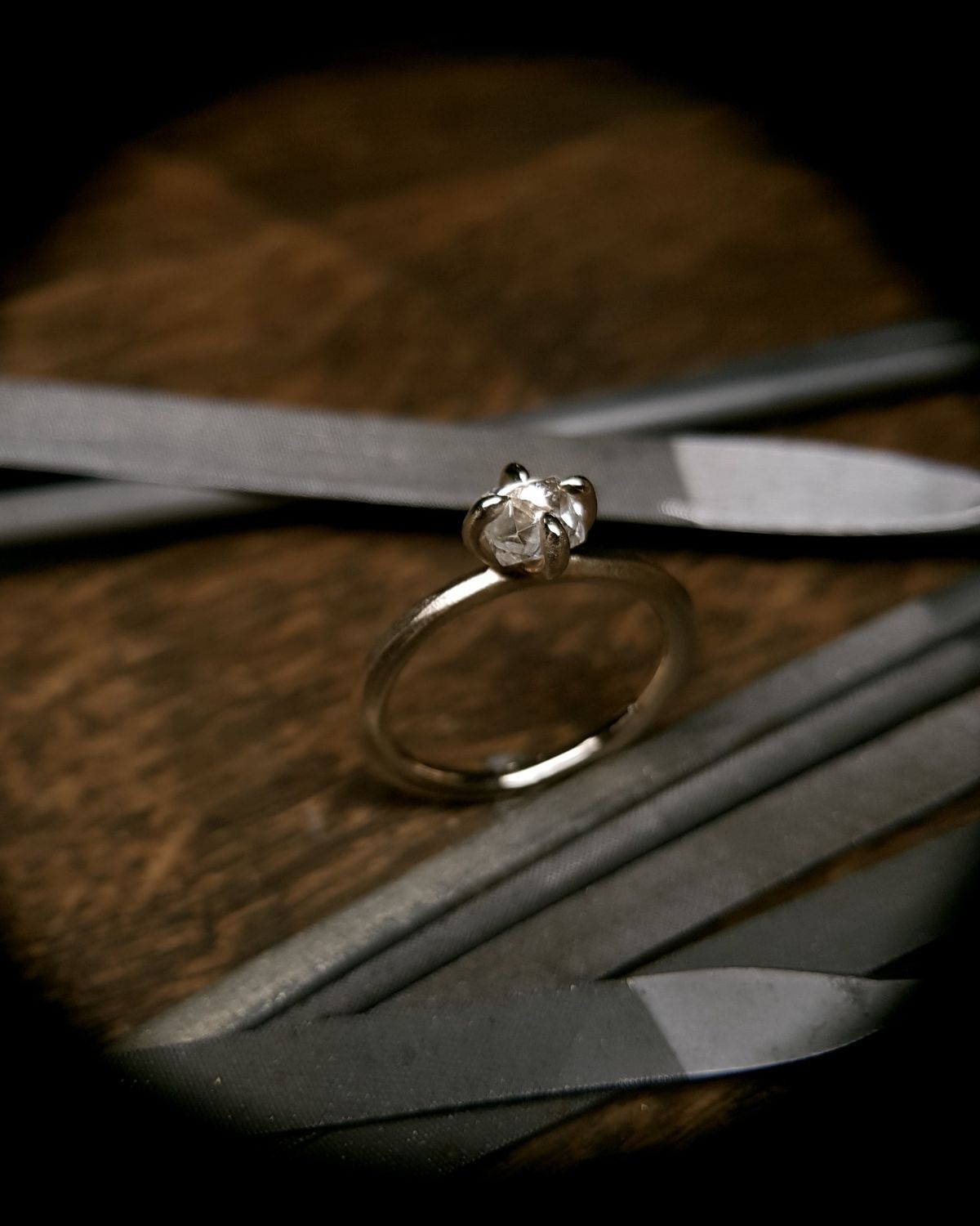 1.01 ct. - Raw Diamond in Timeless Gold Ring