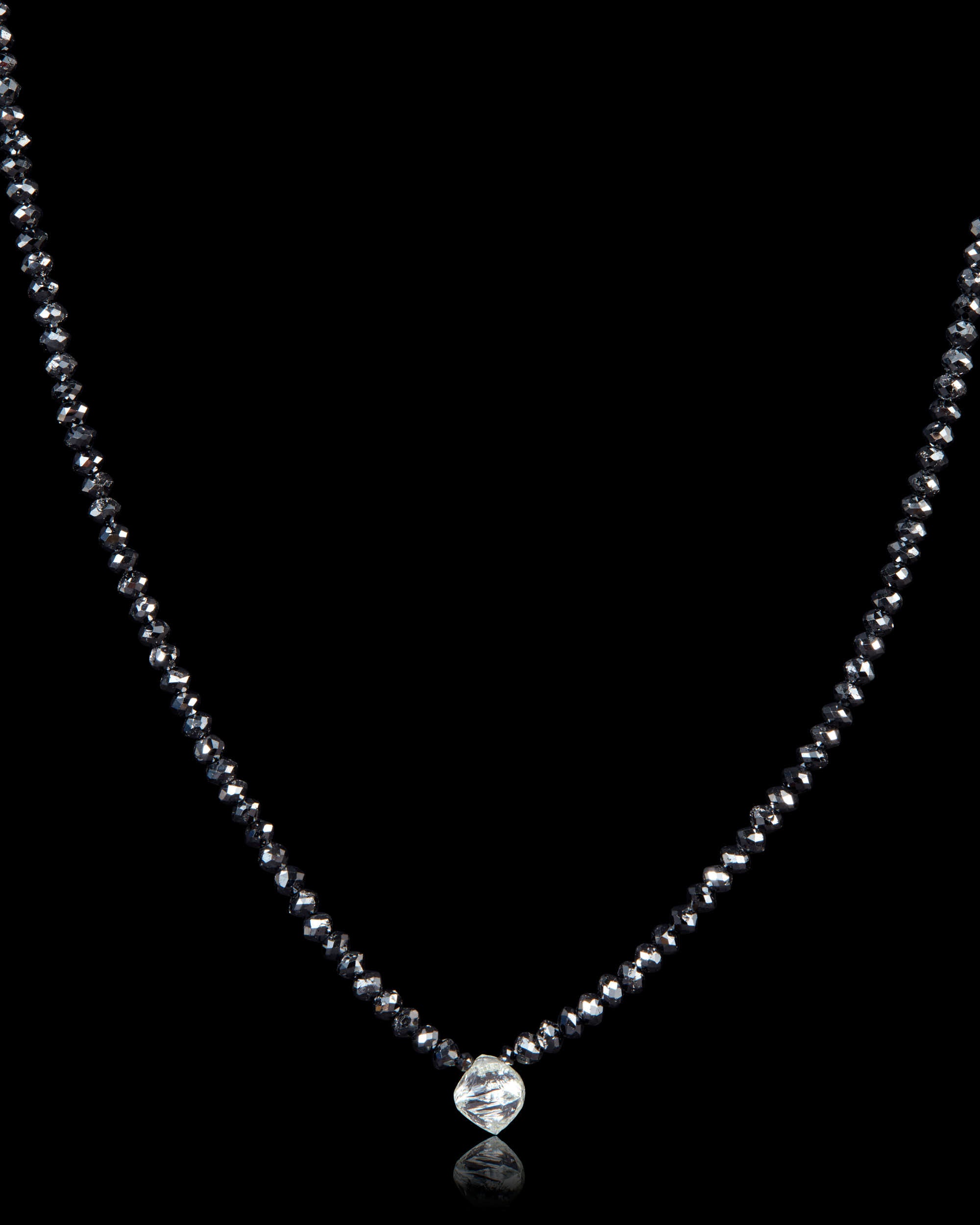 1.70 ct. & 24.80 ct. White & Black Diamond Collier