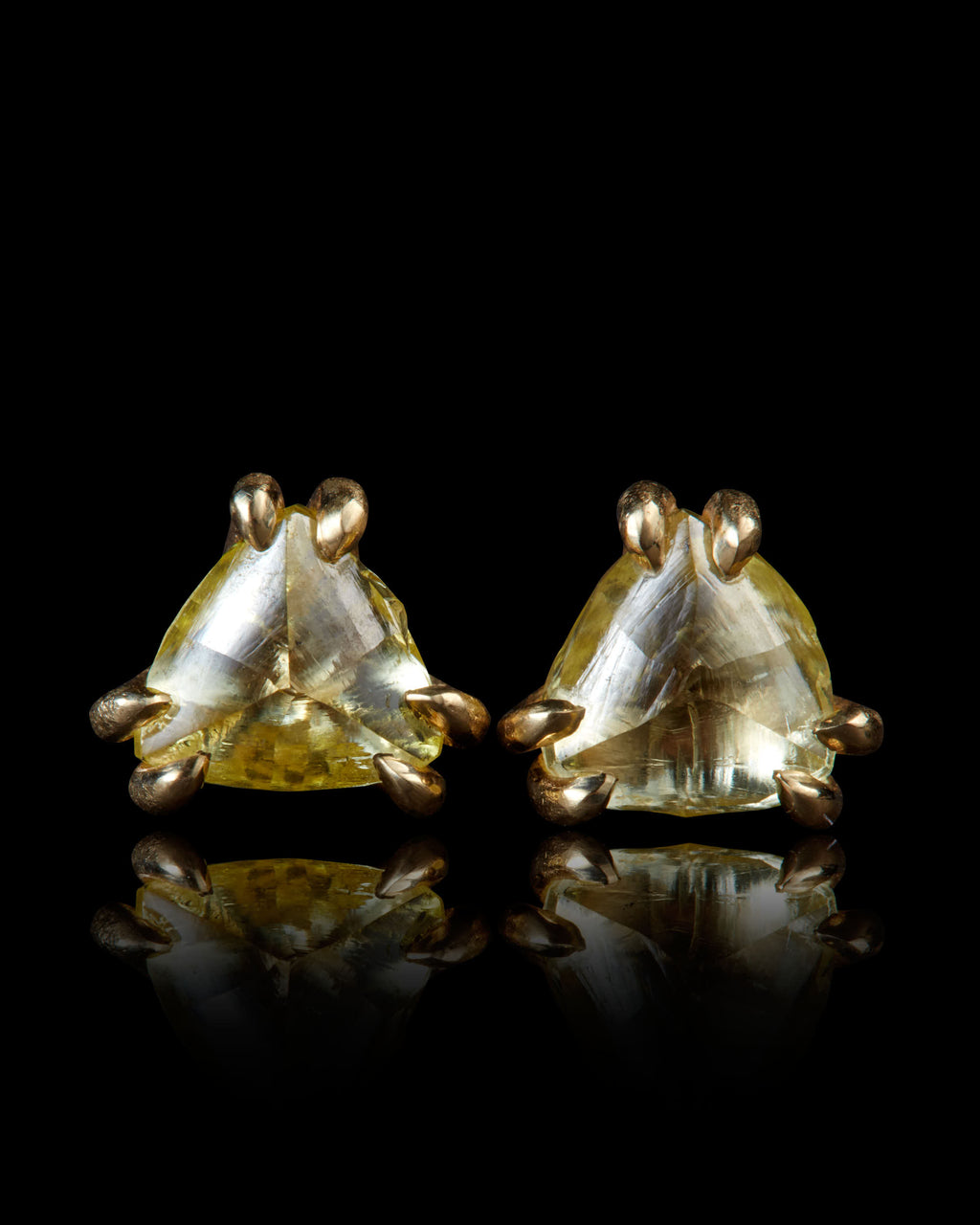 1.74 ct. – Natural Triangular Fancy Yellow Rough Diamond Gold Ear Studs