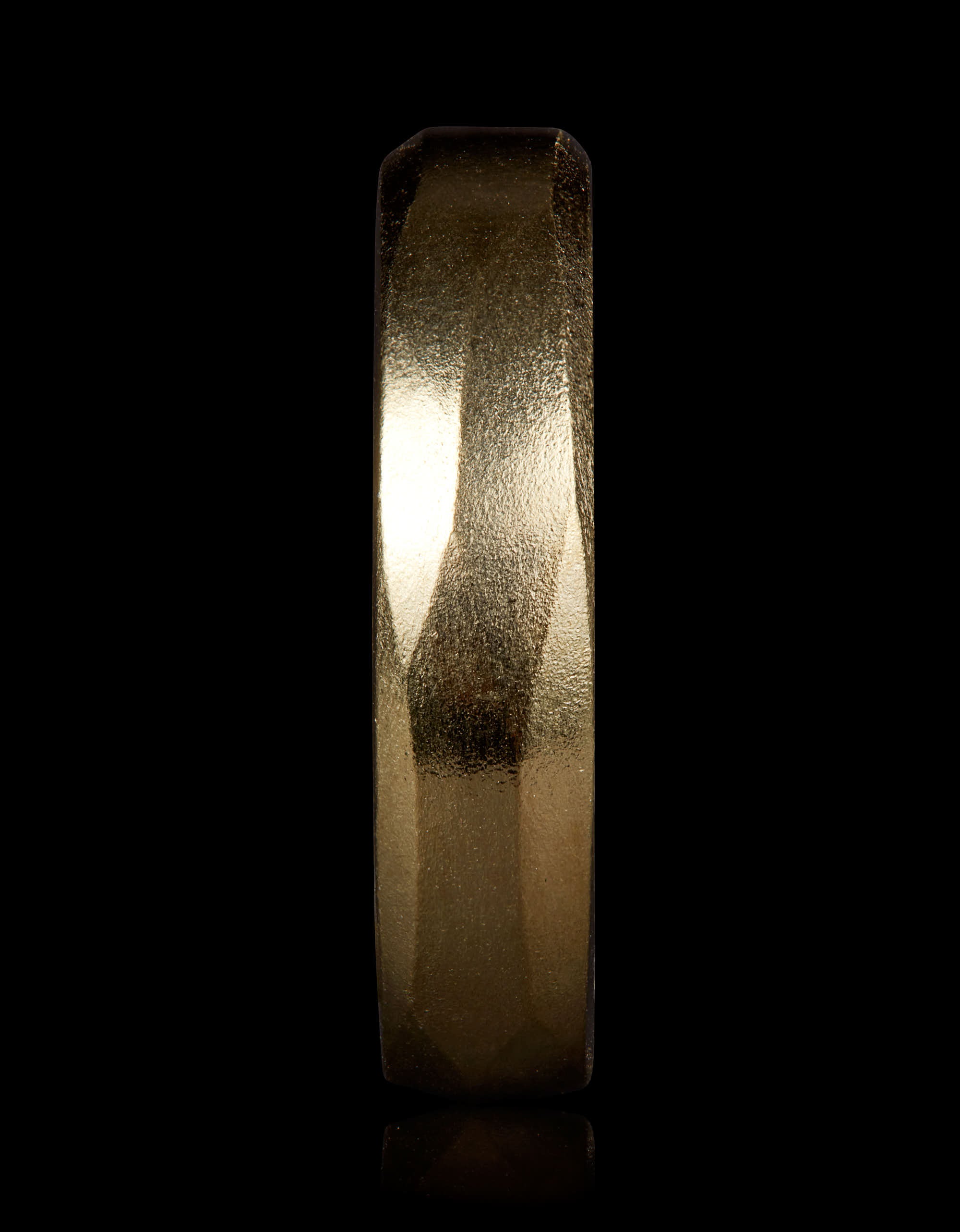 5,5 mm - Handcrafted Broad Gold Wedding Band