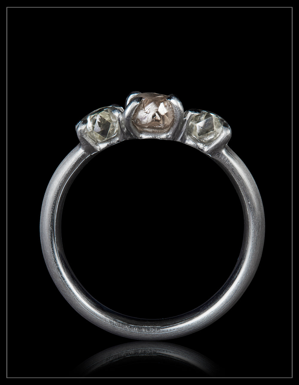 Strong and Elegant White Gold Ring – 2.99 ct.