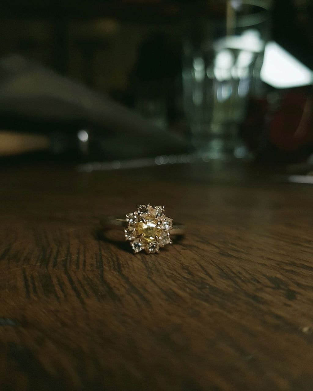 1.61 ct. - The Eternal Sun with Natural Raw Diamonds in Gold Ring
