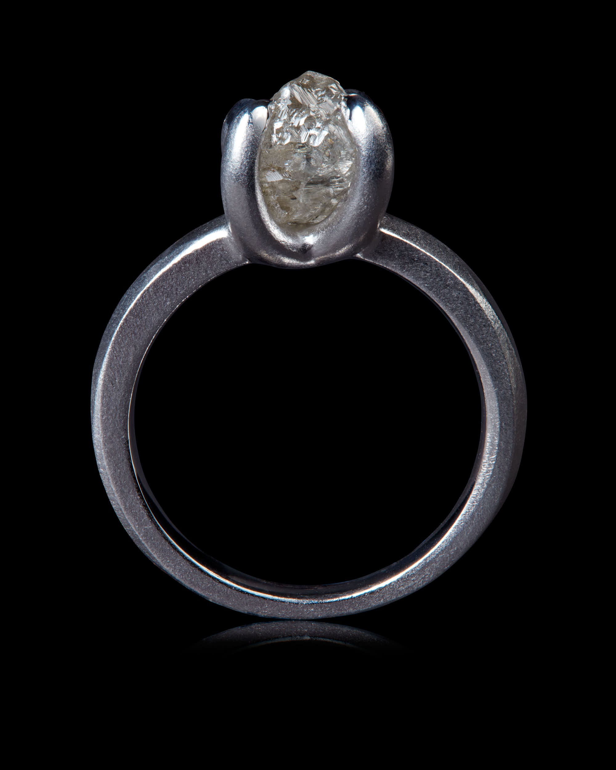 3.19 ct. - Captivating Diamond Gold Ring