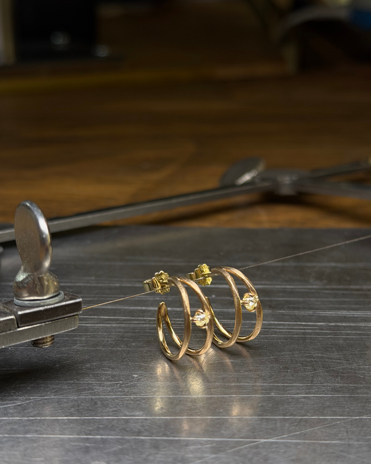0.36 ct. - Rå Diamanter i Guldcreoler