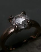 3.18 ct. -  Magnificent Whitish Diamond in Rose Gold Ring
