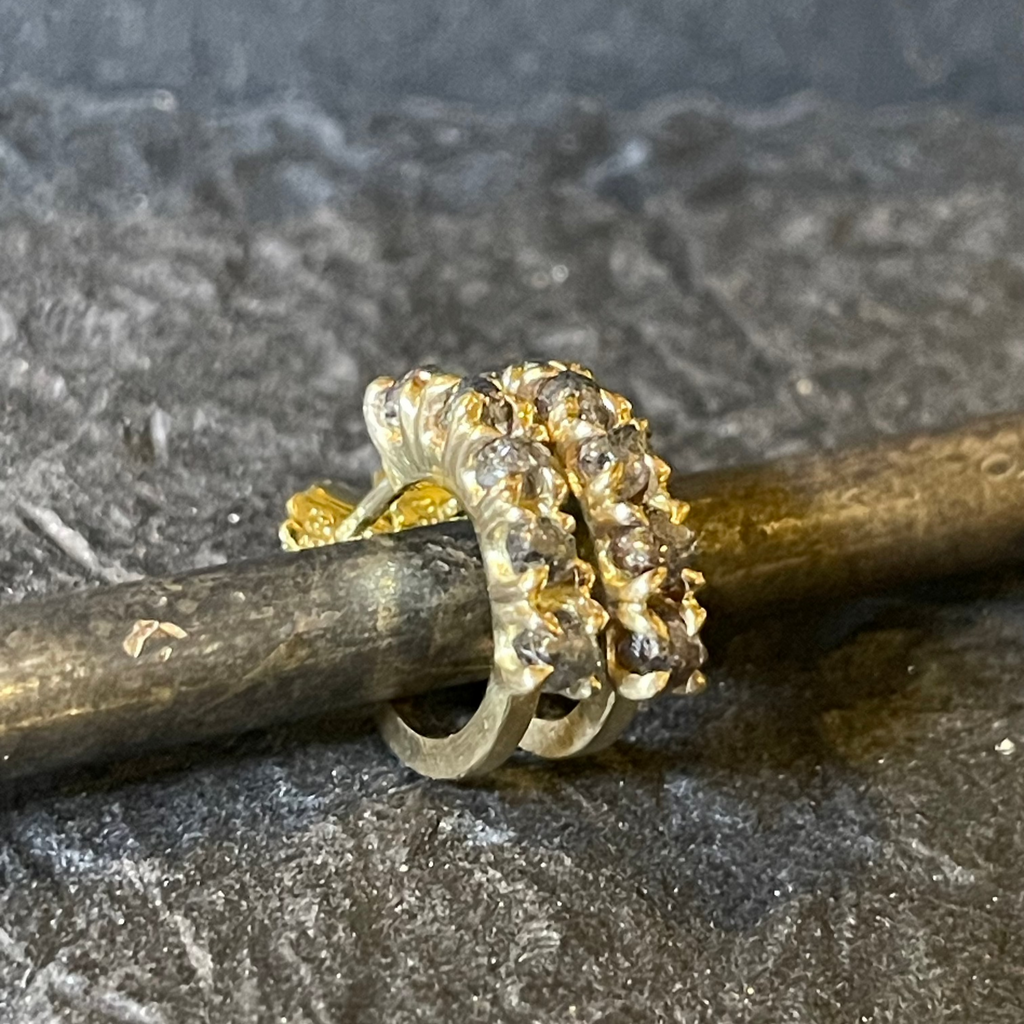 Raw Diamond Gold Creoles – 1.64 ct.