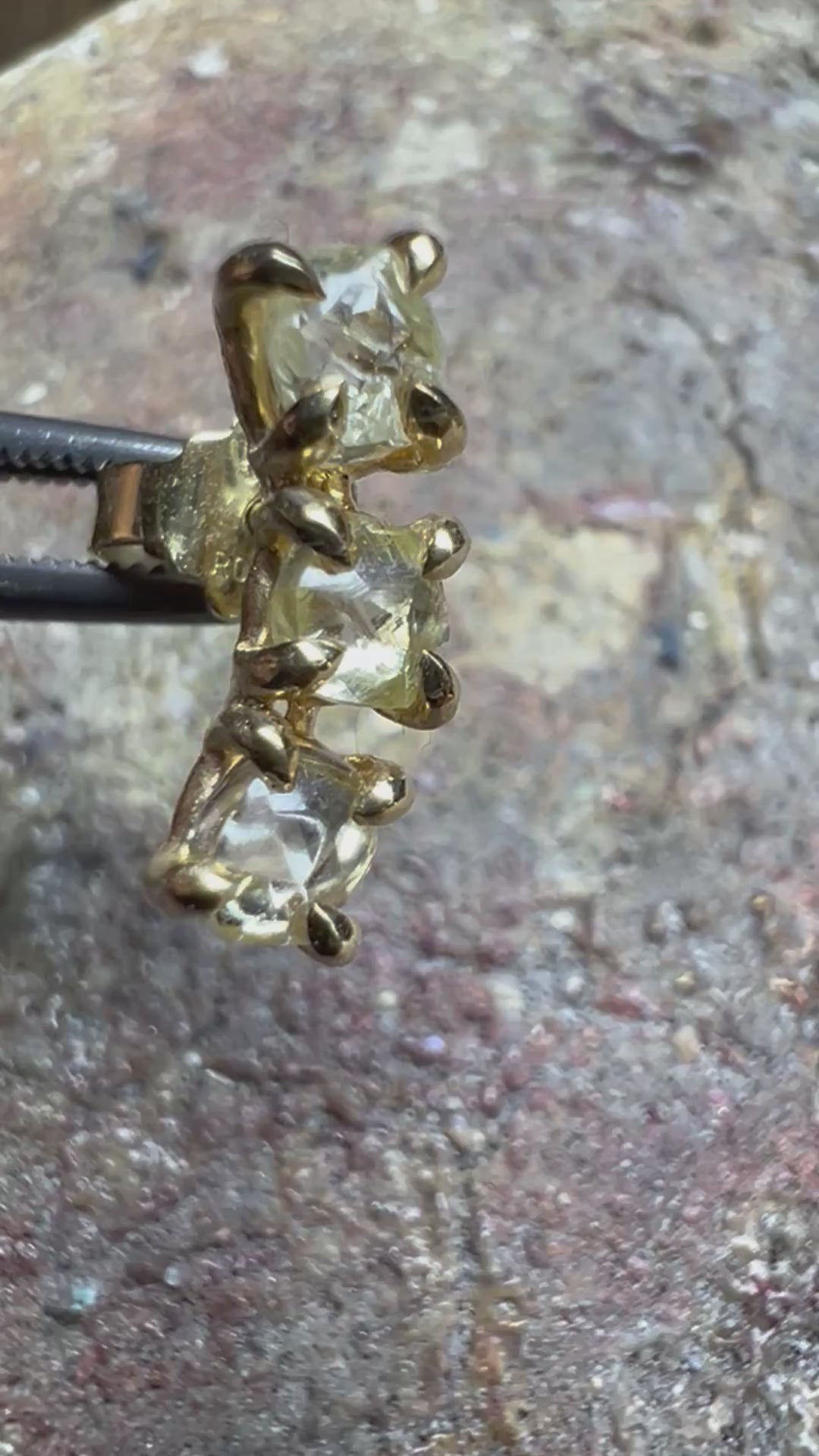 Raw Diamond Crawl Earring – 1.10 ct.