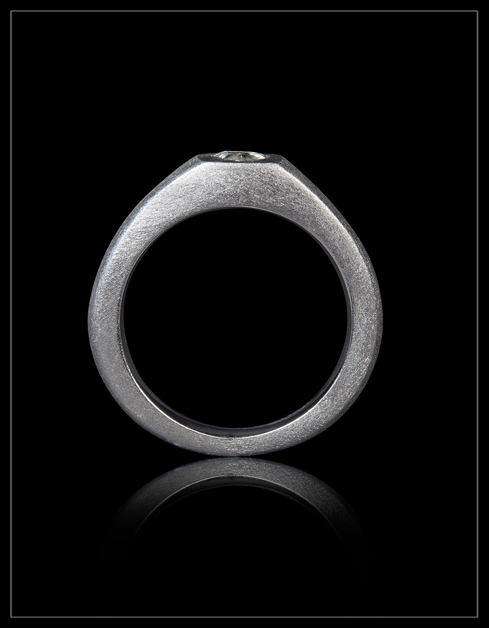 Raw and Understated Signet Ring – 0.20 ct.