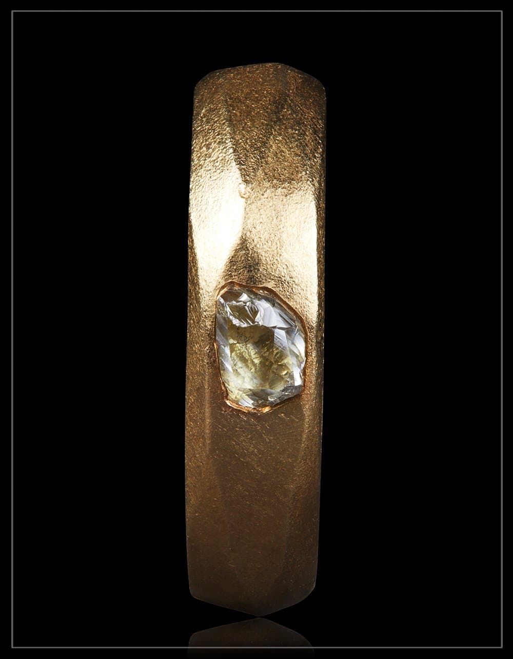 Unique Rock from British Guinea – 0.44 ct.