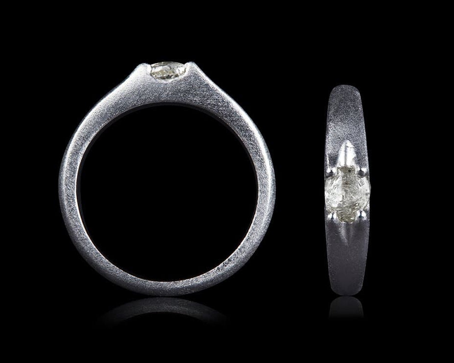 0.73 ct. - Rå Diamant i dens Naturlige Afrundede form