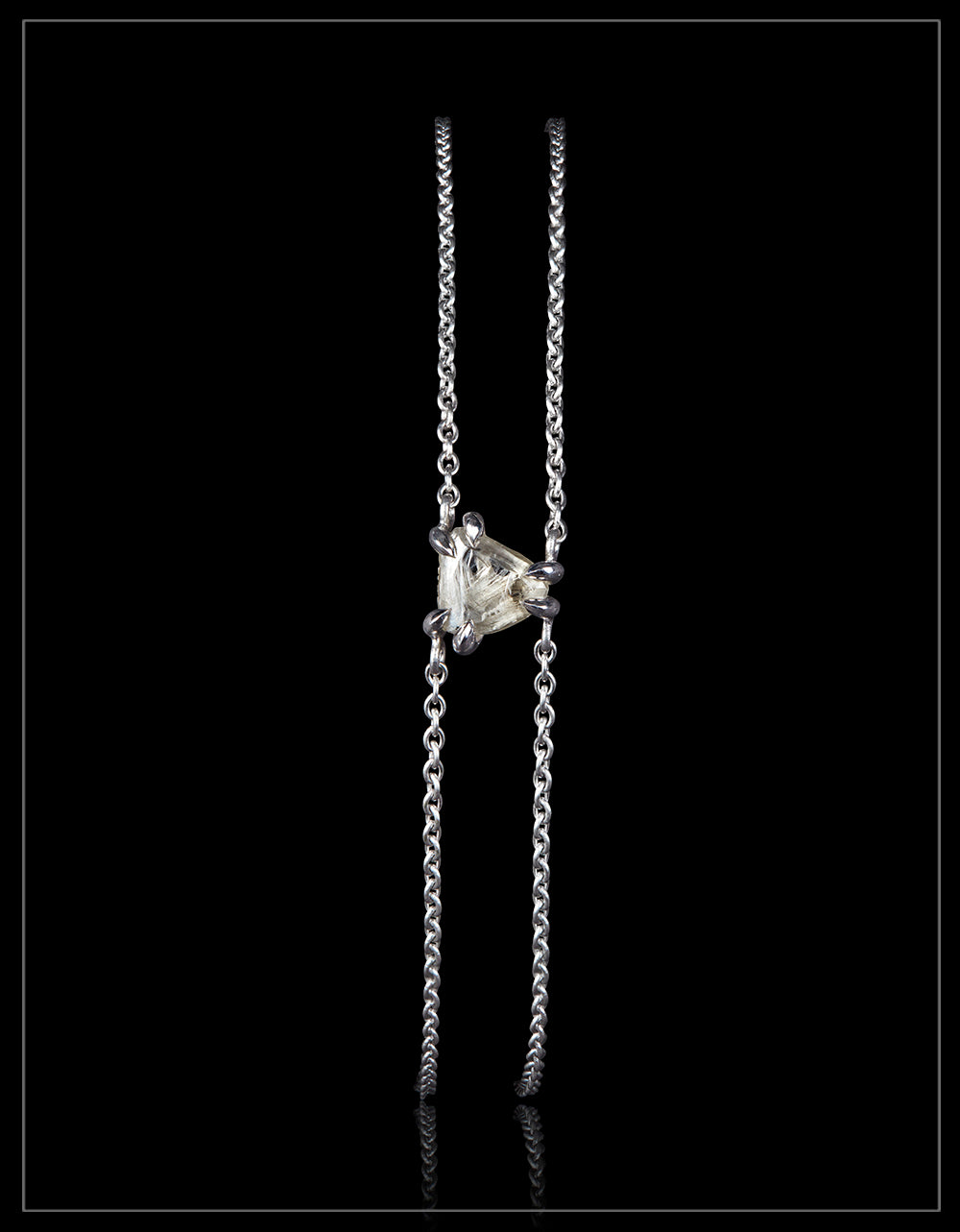 Unique White Gold Bracelet With A Twist – <strong>0.73 ct.</strong>