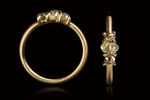 <strong>0.79 ct.</strong> Natural Light Brown & Whitish Rough diamonds in 14K gold ring