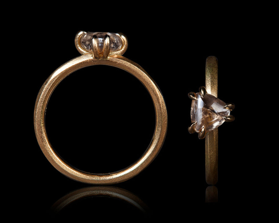 1.23 ct. - Lysende Varm hilsen fra Australien i Guldring