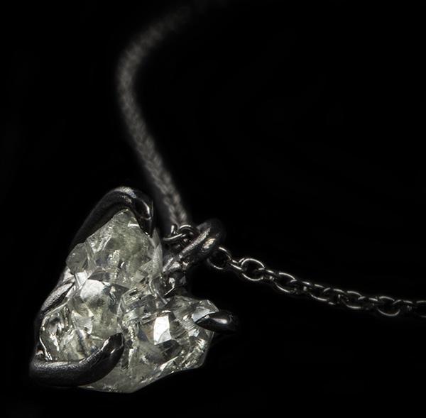 <strong>1.45 ct.</strong> Natural Rough diamond in 18K black rhodium white gold necklace