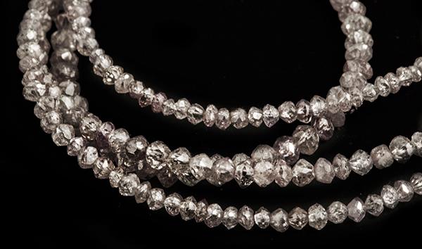 11.89 ct. Pink Facetted diamonds in a collier