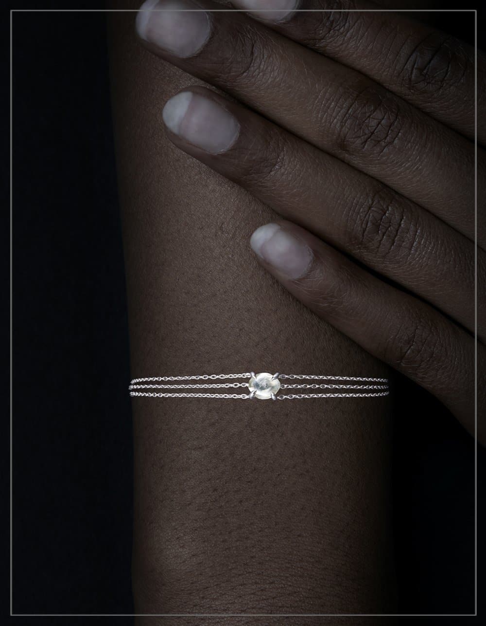 Edgy Contrast White Gold Bracelet – <strong>2.01 ct.</strong>