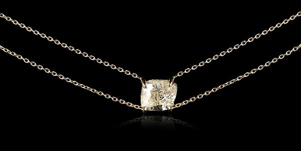 2.82 ct. - Naturlig Rå Diamant i 18 kt. Dobbelt Guldhalskæde