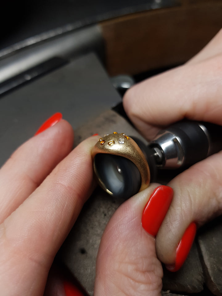 Embedded Raw Diamonds in Gold Ring – 0.42 ct.