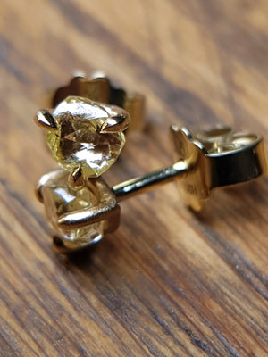 Yellow Stars Raw Diamond Earrings – 0.86 ct.