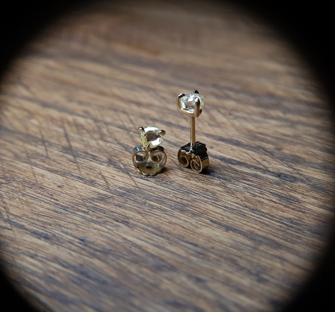 Yellow Stars Raw Diamond Earrings – 0.86 ct.