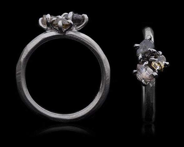 1.01 ct. - Naturlige Rå Diamanter i Håndlavet 14 kt. Hvidguldsring