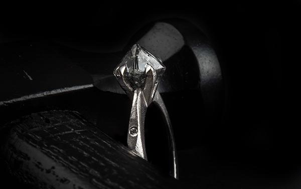 3.46 ct. Natural Greyish Octahedron Rough Diamond & 0.02 ct. TW/VVS Brilliants in 14K white gold ring