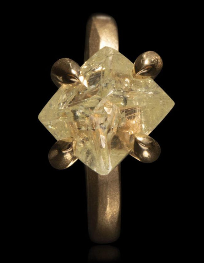 Exquisite Light Yellow Diamond Ring - 8.49 ct.