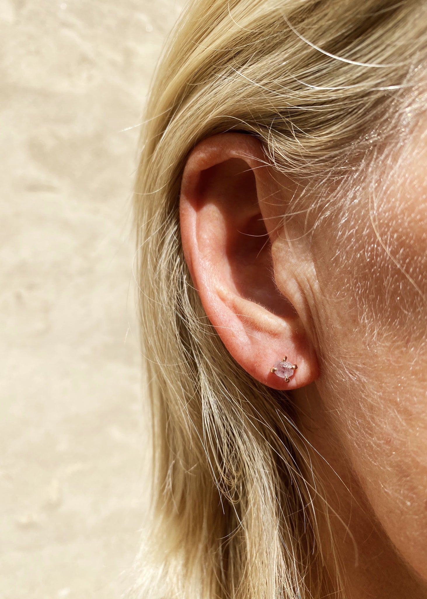 Pink gold earrings