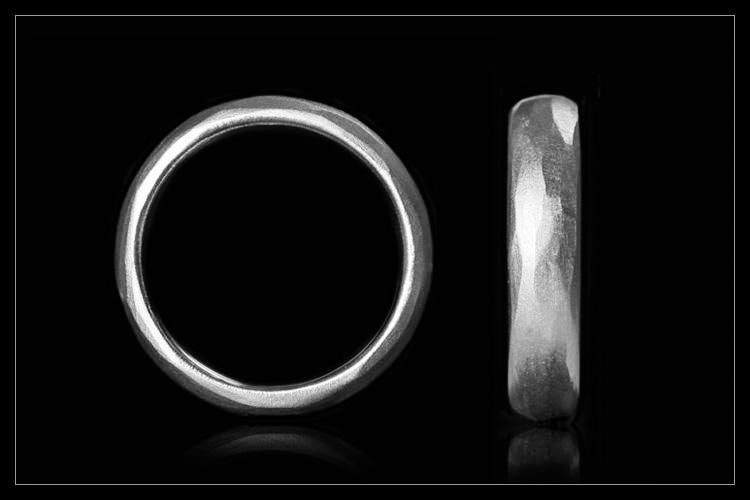 Solid White Gold Wedding Ring - 5,5 mm